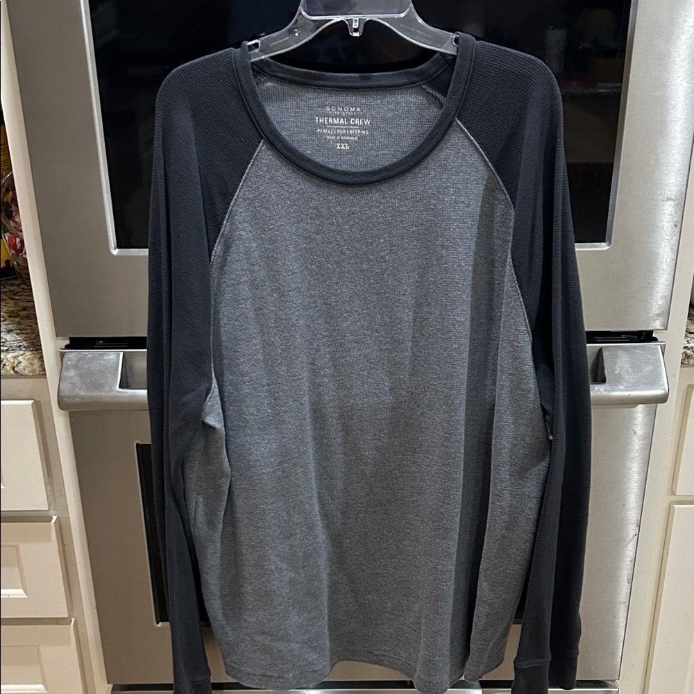 Sonoma Men's Black and Gray Long Sleeve Tee